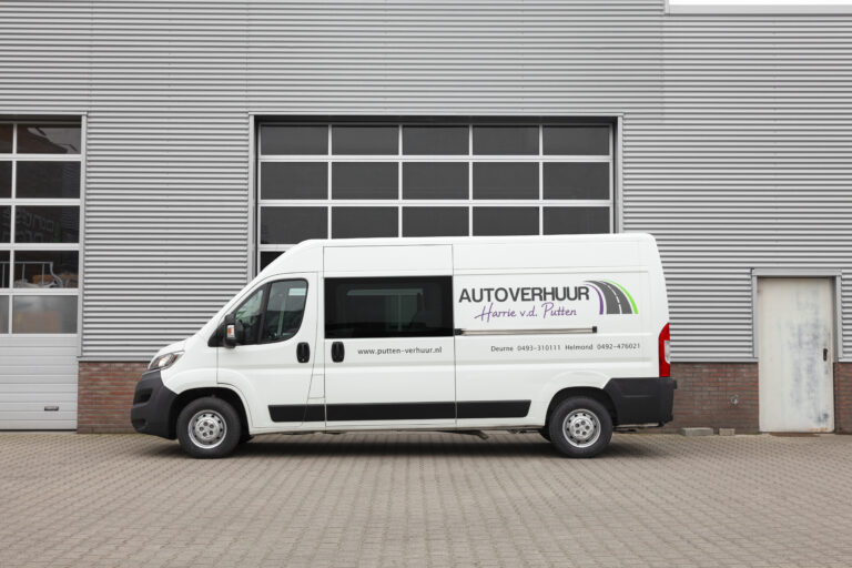 Citroën Jumper dubbele cabine 7 persoons bus huren zijaanzicht links