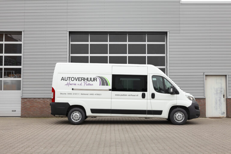 Citroën Jumper dubbele cabine 7 persoons bus huren zijaanzicht rechts