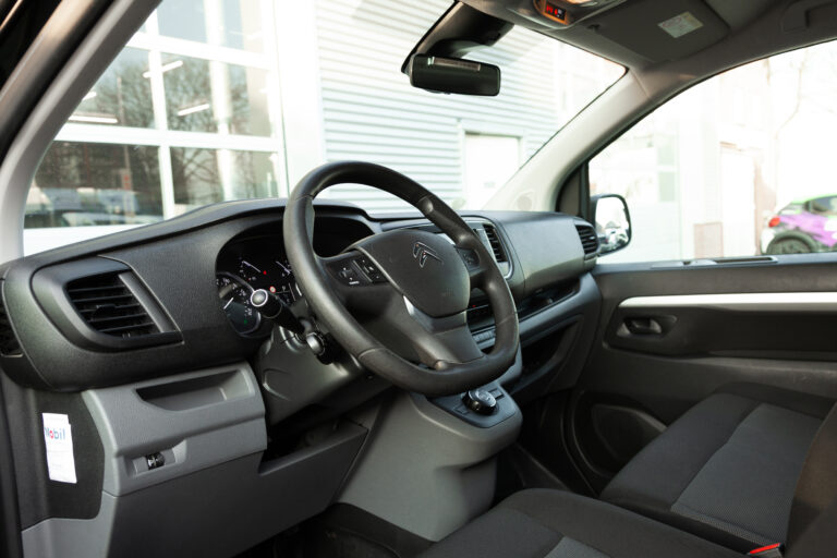 6 persoons busje huren