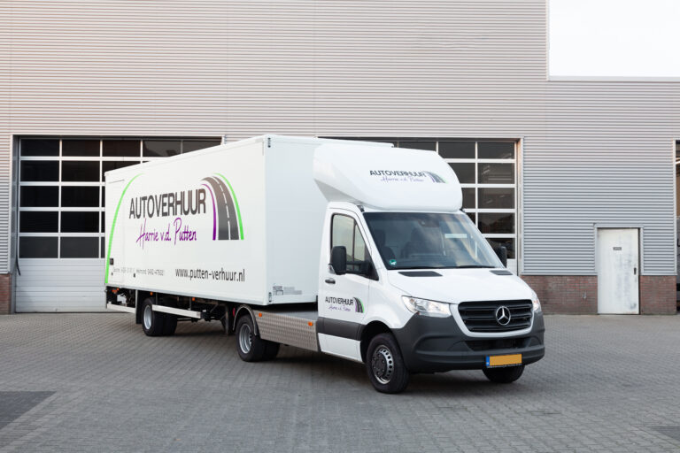Mercedes Sprinter BE combinatie huren