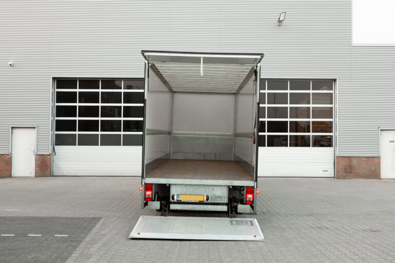 Mercedes Sprinter BE combinatie huren