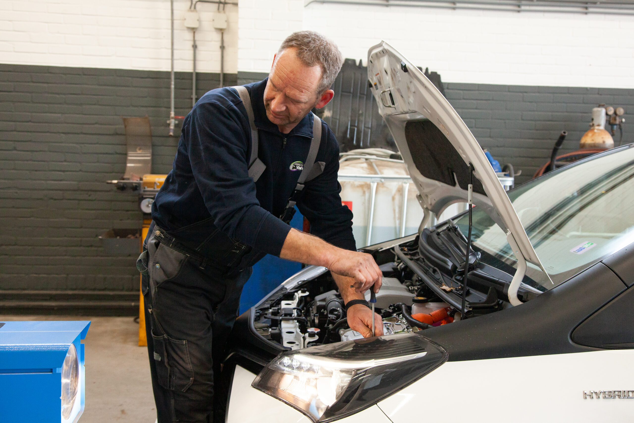 auto en bedrijfswagen onderhoud koplampen afstellen