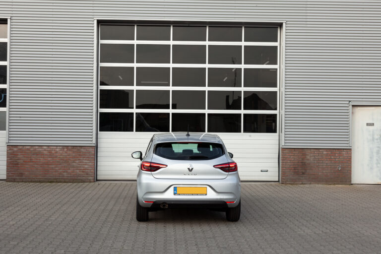 Compacte middenklasse auto huren Renault Clio