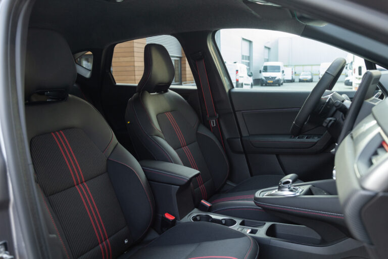 Renault Captur ruime auto huren